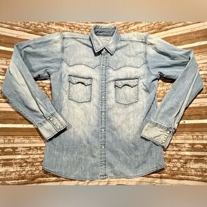 Men’s Levi’s Blue Denim Western Shirt With Pearl Snaps